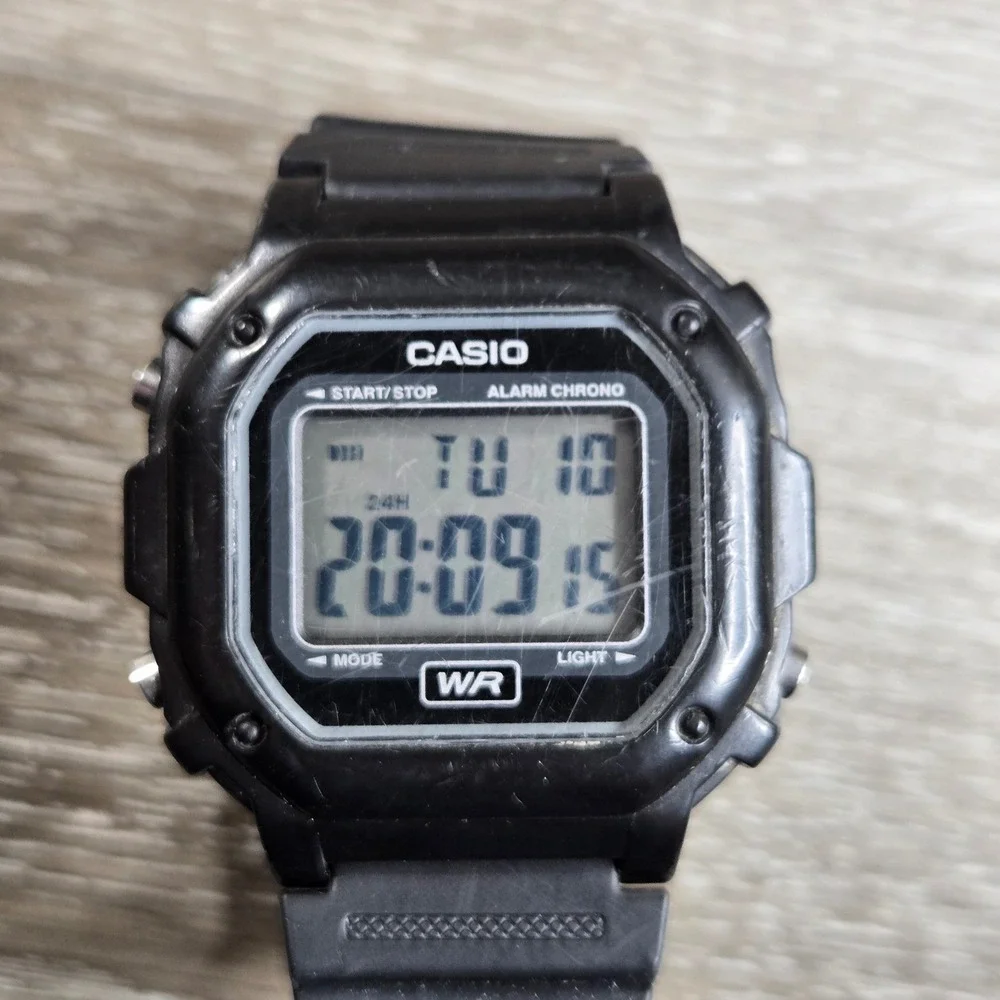 Casio F-108WH 3224 Digital Chronograph Alarm Black Resin Watch Tested